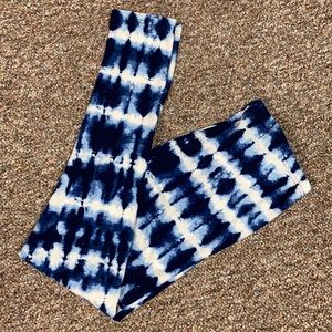 Blue & white wash pattern leggings - Size medium